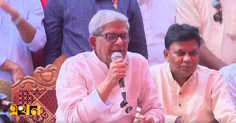 ঠাকুরগাঁওয়ে এক মুক্তিযোদ্ধা সমাবেশে উপস্থিত ছিলেন মির্জা ফখরুল ইসলাম আলমগীর